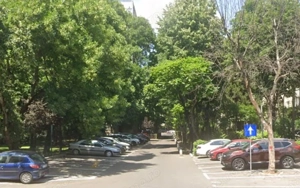 Apartament 4 camere. Zona Covasna. Intre Bld. Obregia si Bld. Brancoveanu.