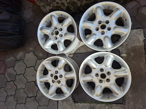 Jante R17 5x114.3 !!