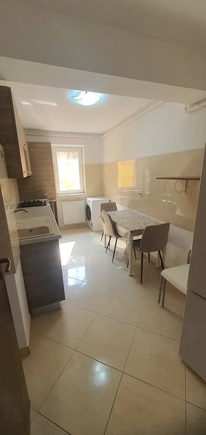 De inchiriat Ap.2 camere+terasa proprie- 2 min.Metrou 