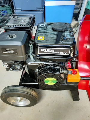 Vand tocatoare de crengi - imagine 5