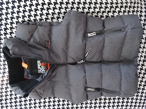 Vesta SUPERDRY noua!