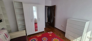 Inchiriez apartament  cu 3 camere in Tudor complet mobilat si utilat - imagine 6