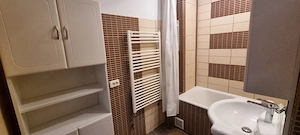 Inchiriez apartament  cu 3 camere in Tudor complet mobilat si utilat - imagine 9