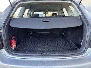 Volkswagen Golf 5 1.9TDI - imagine 6