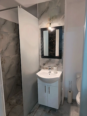 inchiriez apartament  - imagine 4