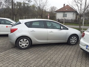 Opel Astra 1.7 CDTI   2010 - imagine 4