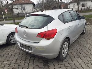 Opel Astra 1.7 CDTI   2010 - imagine 6