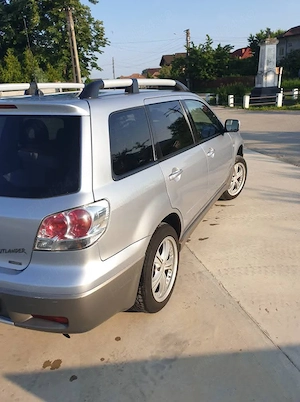 Mitsubishi Outlander 4x4 GPL - imagine 6