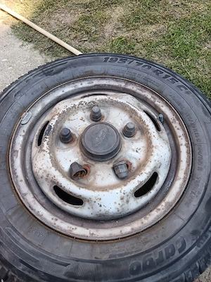 Cauciucuri - imagine 3