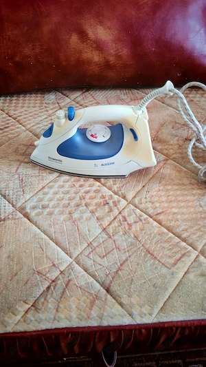 Vând fier de călcat 