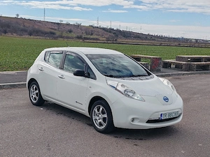 Nissan leaf electric  - imagine 5