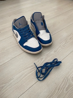 Air Jordan 1 low True Blue 