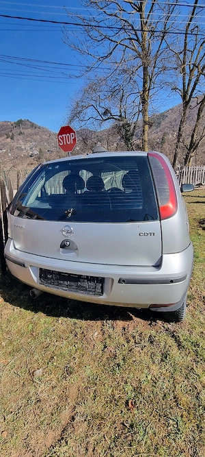 Dezmembrez  Vând opel corsa C 1.3 CDTI - imagine 5