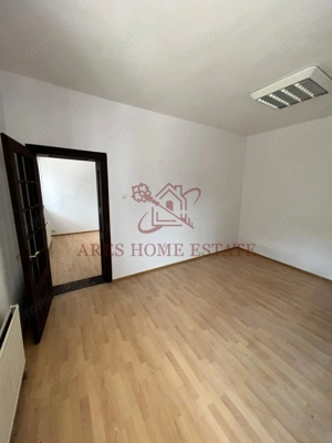 Casa individuala foarte spatioasa cu teren de 1850 mp | Sanandrei - imagine 3