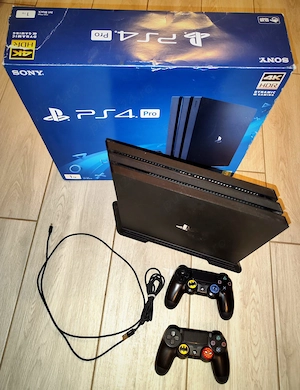 PlayStation 4 Pro full box, 2 controllers, 3 jocuri - imagine 2