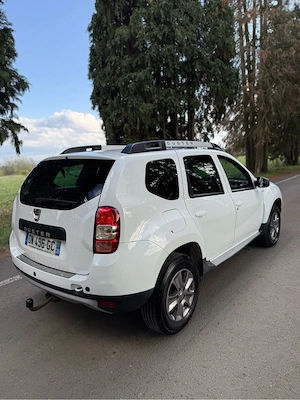 Dacia Duster 2015 110 CP 1.5 dCi Prestige - imagine 4