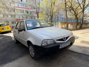  Dacia Solenza, an fabricație 2004, motor 1.4 benzină, foarte fiabil și economic.    Doar 32.000 - imagine 2