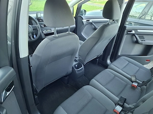 VW Touran 1.6TDI an 2012, Posibil GARANTIE si RATE - imagine 6