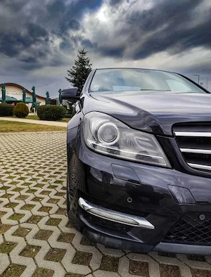 Mercedes C250 W204 Facelift 4Matic Biturbo 204 CP pachet AMG - imagine 2