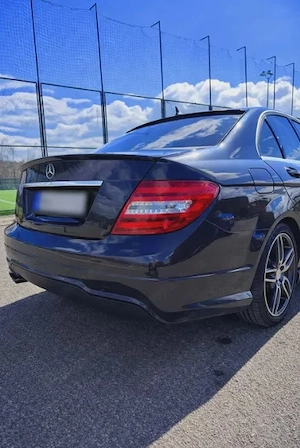 Mercedes C250 W204 Facelift 4Matic Biturbo 204 CP pachet AMG - imagine 5