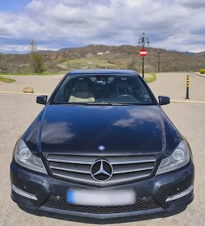 Mercedes C250 W204 Facelift 4Matic Biturbo 204 CP pachet AMG - imagine 3