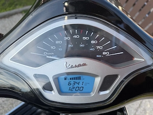 Scuter Vespa Primavera 2015 6.000KM Proprietar - imagine 4