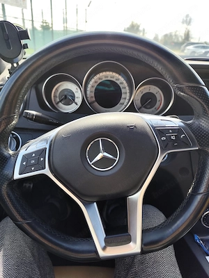 Mercedes C250 W204 Facelift 4Matic Biturbo 204 CP pachet AMG - imagine 9