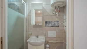 Garsoniera de inchiriat in zona Bartolomeu - imagine 5