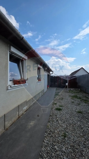 Casă de vânzare Darlos, jud. Sibiu - imagine 14