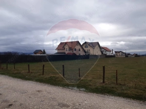 Teren 7,150mp Rasnov / Strada Glajeriei - imagine 4