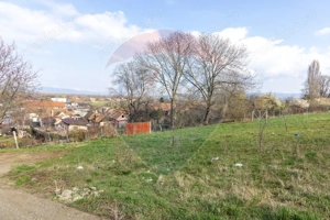 Teren intravilan cu vedere panoramică, utilități si poziție excelentă! - imagine 6