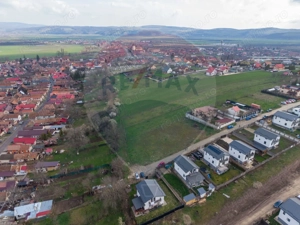Teren intravilan cu vedere panoramică, utilități si poziție excelentă! - imagine 15