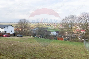 Teren intravilan cu vedere panoramică, utilități si poziție excelentă! - imagine 13