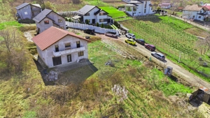 Casă la gri Intabulată de Vânzare, 5 Camere, 800mp Teren - Tomești