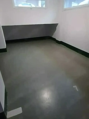 Ofer spre închiriere loc de parcare la demisol