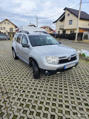 Dacia Duster 1,6 benzina 4X2  - imagine 2