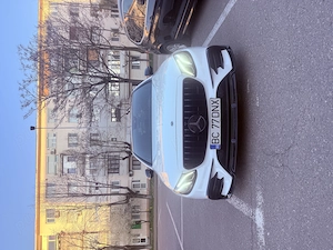 Mercedes Benz Clasa E  - imagine 2