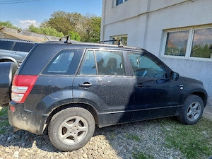 Vand Suzuki Grand Vitara 1.9DDIS an 2007 - imagine 4