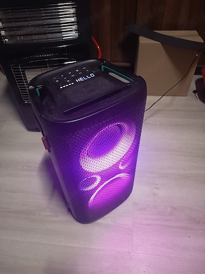 Vand boxa blututh foarte putin folosita