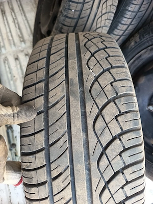 Cauciucuri de vara cu gume r15 - imagine 2