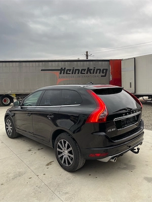 Vand Volvo XC 60 R Design 2014  - imagine 2