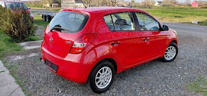 Hyundai i20 Euro 5 - imagine 5