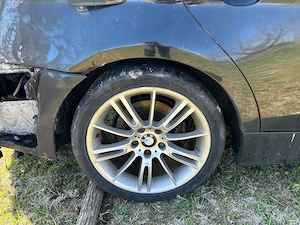 BMW Seria 3 E90 320d (204D4 / M47) din 2005 - Interior ars - imagine 4