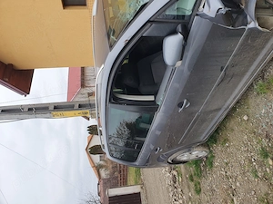 Vand vw touran 2.0 pentru dezmembrari  - imagine 4