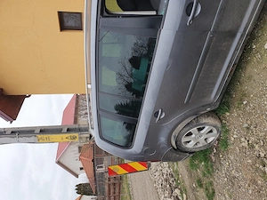 Vand vw touran 2.0 pentru dezmembrari  - imagine 3