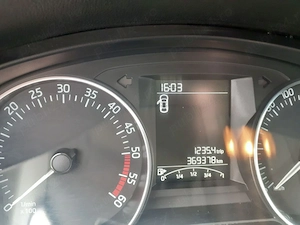 Skoda Rapid 1.6 TDI - imagine 10