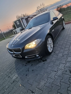BMW Seria 5 520d Aut. Luxury Line