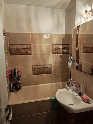 Vand apartament 3 camere zona Traian Vuia - imagine 4