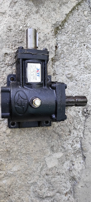 Vând cutie de viteze pentru tocător Deleks Ape100SX - imagine 2