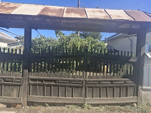 Vând gospodărie în sat Izvoarele